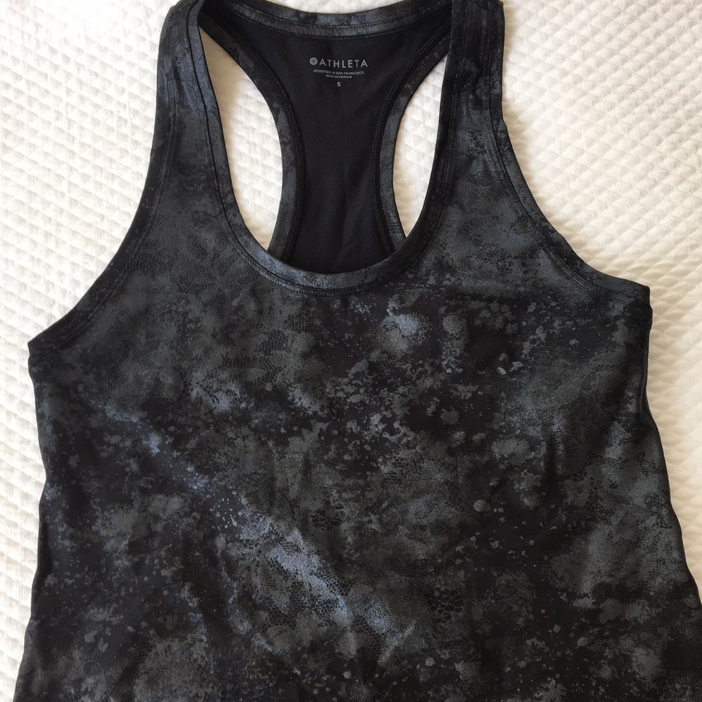 Athleta Gray/black women metallic looking Racer Back Yoga Tank Small. Real nice!